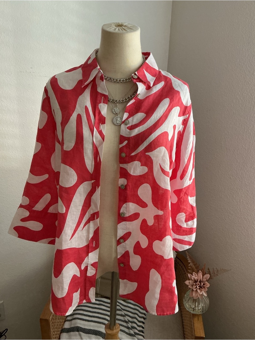 Chico's Linen  Abstract Button-Front Top - Picture 2 of 8